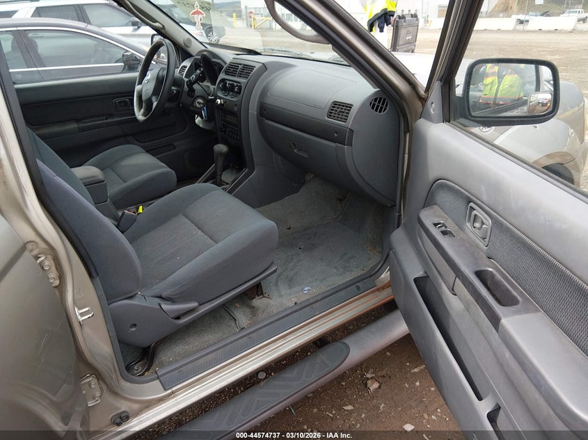 2004 Nissan Frontier Xe-V6