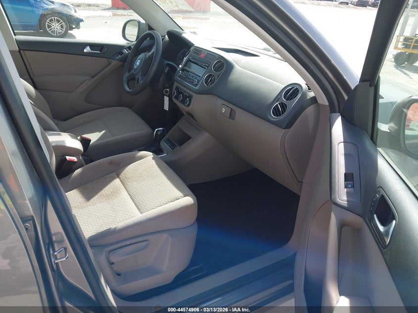 2011 Volkswagen Tiguan S
