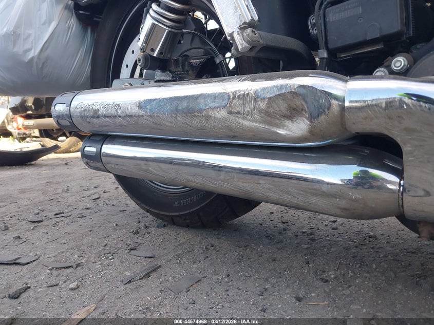 2015 Harley-Davidson Fxdwg Dyna Wide Glide VIN: 1HD1GPM38FC305801 Lot: 44574968