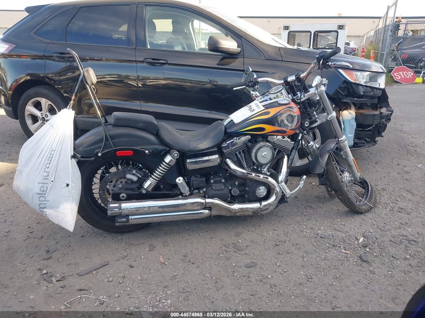2015 Harley-Davidson Fxdwg Dyna Wide Glide VIN: 1HD1GPM38FC305801 Lot: 44574968