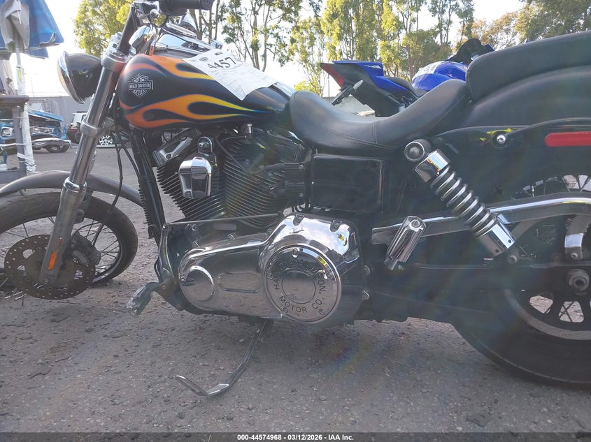 2015 Harley-Davidson Fxdwg Dyna Wide Glide VIN: 1HD1GPM38FC305801 Lot: 44574968