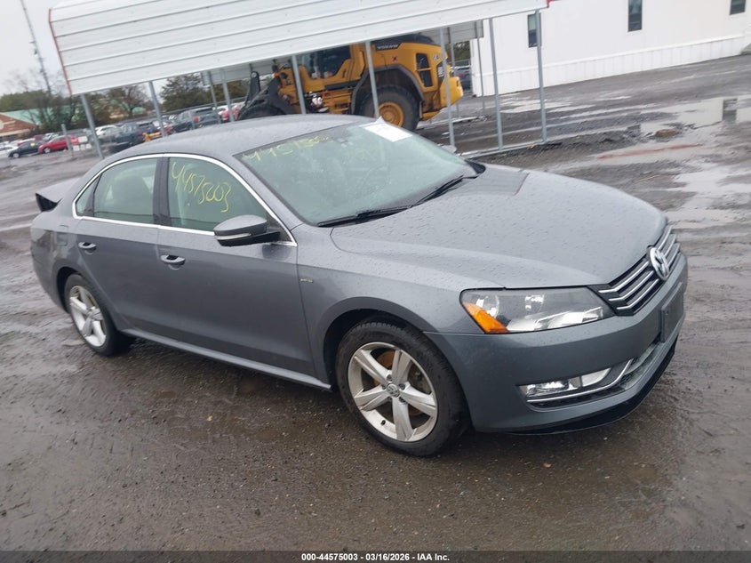 2015 Volkswagen Passat 1.8T Limited Edition