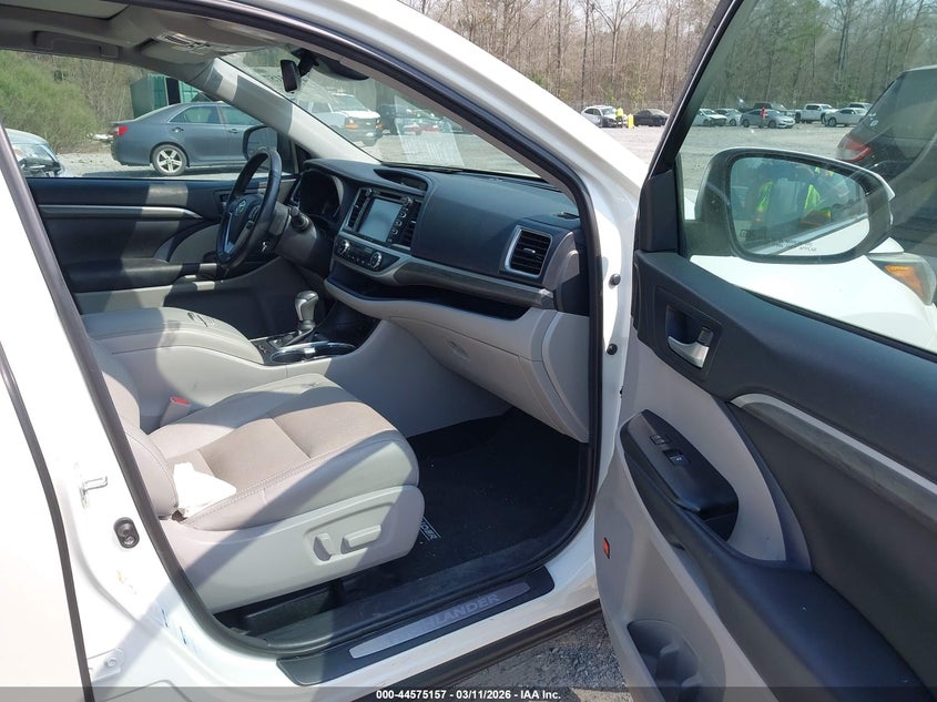 2018 Toyota Highlander Limited Platinum