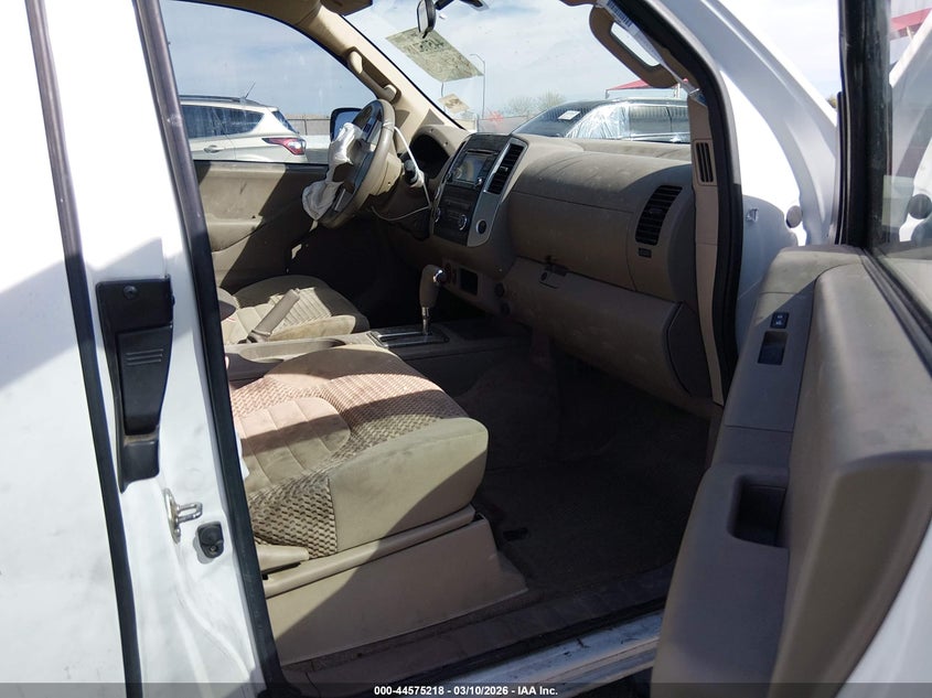 2016 Nissan Frontier Sv