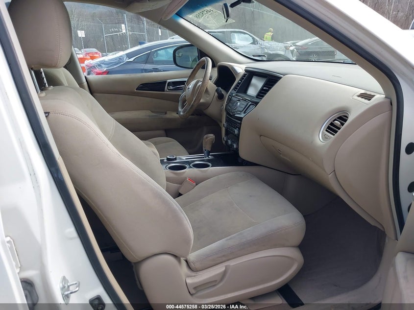 2013 Nissan Pathfinder Sv