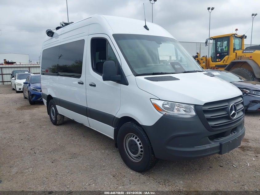 2025 Mercedes-Benz Sprinter 2500 Standard Roof 4-Cyl Diesel
