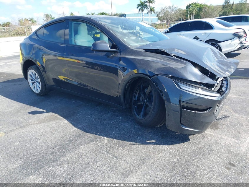 2026 Tesla Model Y Premium Rear-Wheel Drive/Standard Rear-Wheel Drive