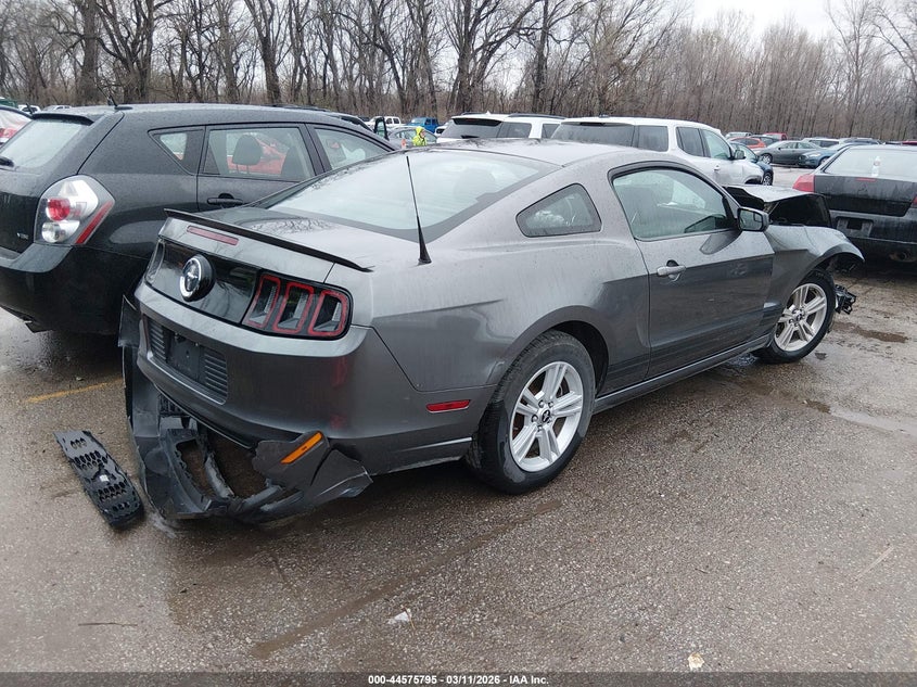 2013 Ford Mustang V6/V6 Premium