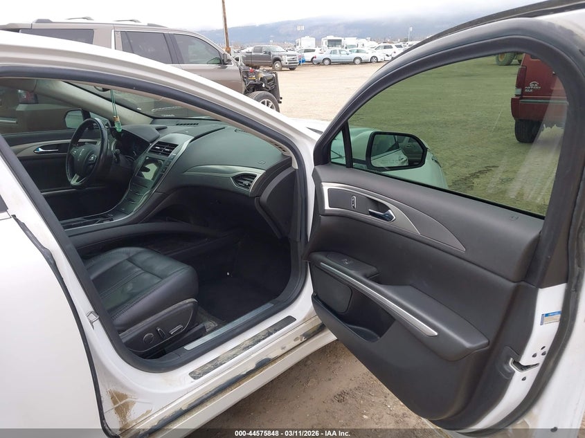 2014 LINCOLN MKZ HYBRID auction photo 5