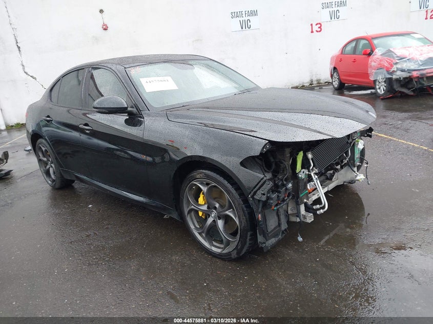 2019 Alfa Romeo Giulia Awd