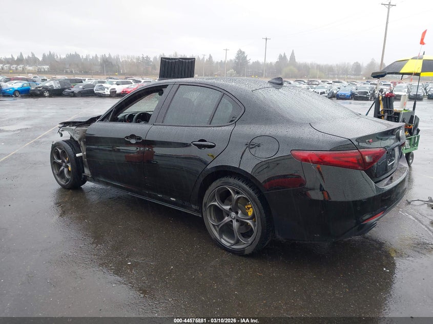 2019 Alfa Romeo Giulia Awd