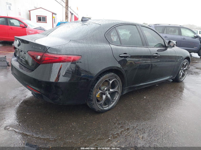 2019 Alfa Romeo Giulia Awd