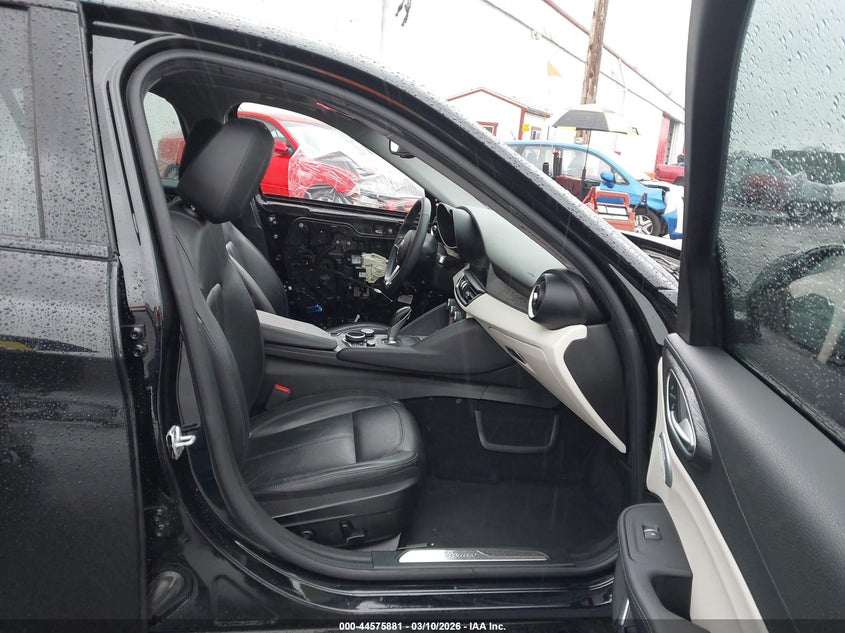 2019 Alfa Romeo Giulia Awd