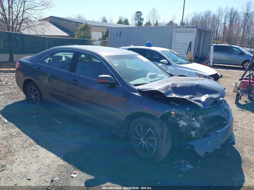 2010 Toyota Camry Le
