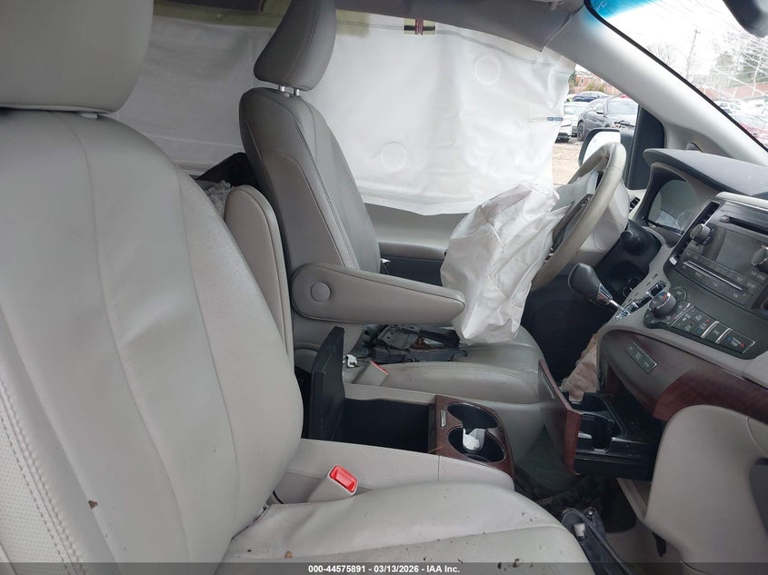 2013 Toyota Sienna Xle 7 Passenger