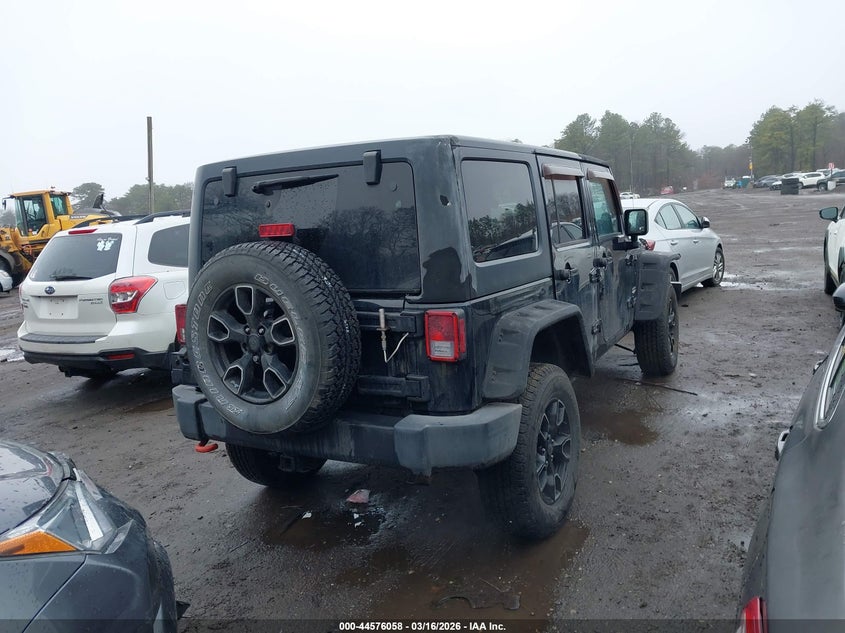 2013 Jeep Wrangler Unlimited Sahara