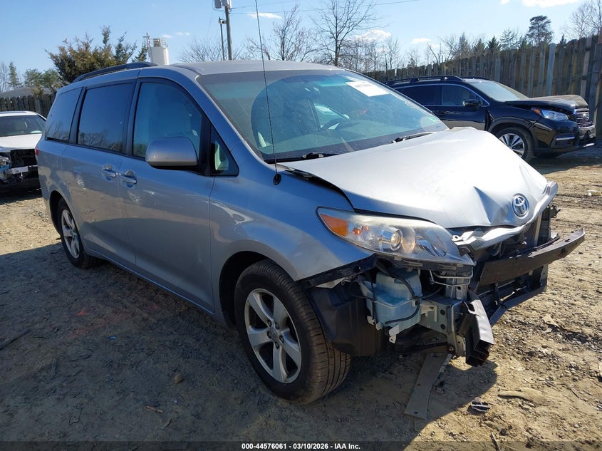 2011 Toyota Sienna Le V6