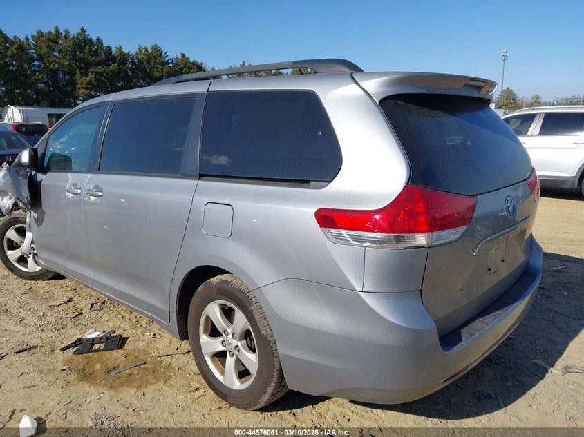 2011 Toyota Sienna Le V6