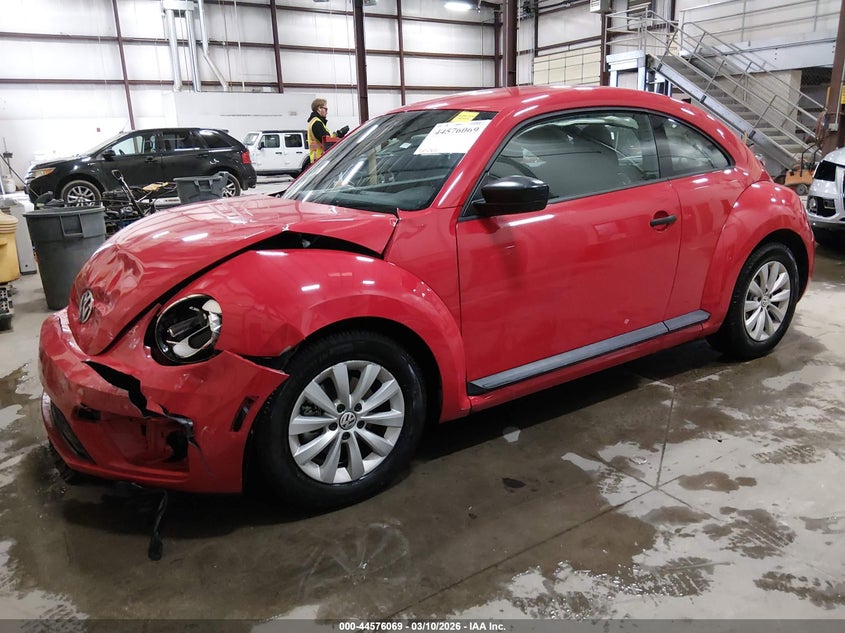 2018 Volkswagen Beetle 2.0T Coast/2.0T S