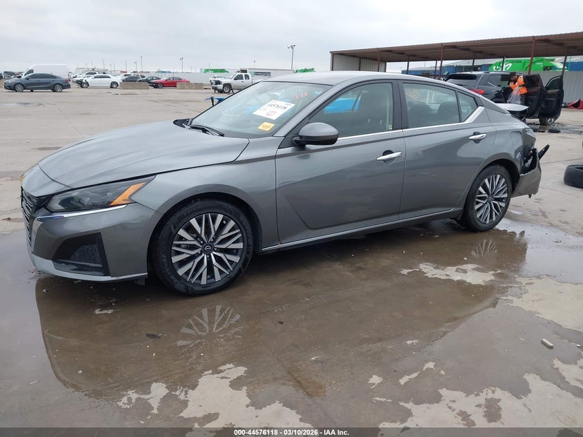 1N4BL4DV7PN375089 2023 NISSAN ALTIMA SV FWD photo 1