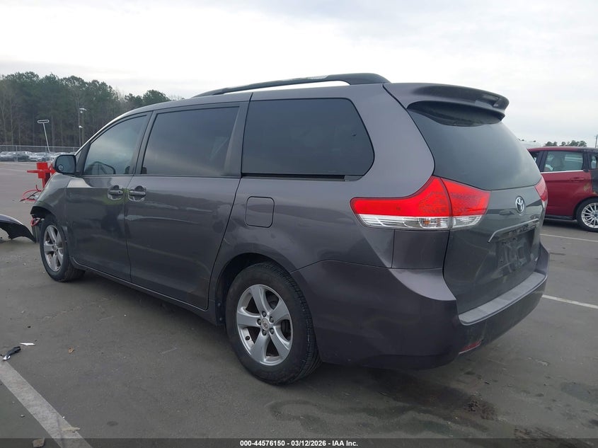 2011 Toyota Sienna 3.5 Le V6 Grey Lot 111044576150 Vin 5TDKK3DC2BS073895