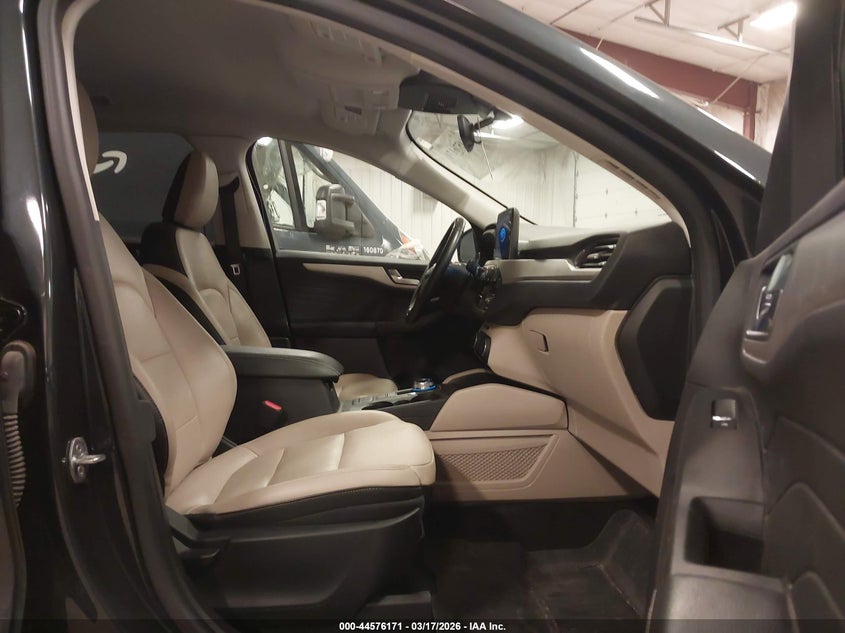 2022 Ford Escape Sel Plug-In Hybrid