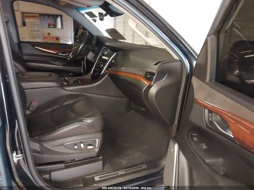 2018 Cadillac Escalade Esv Luxury