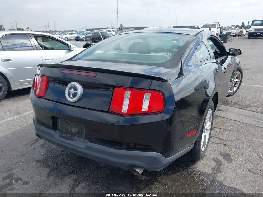 2012 Ford Mustang V6