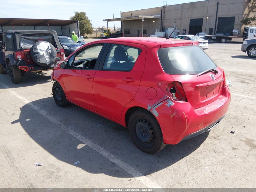 2015 Toyota Yaris L