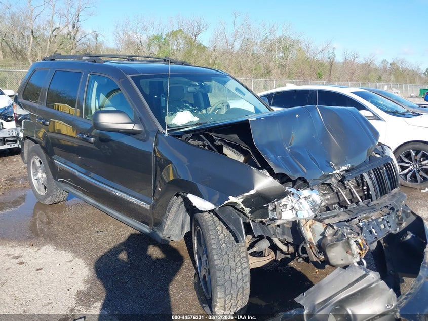 2006 Jeep Grand Cherokee Laredo