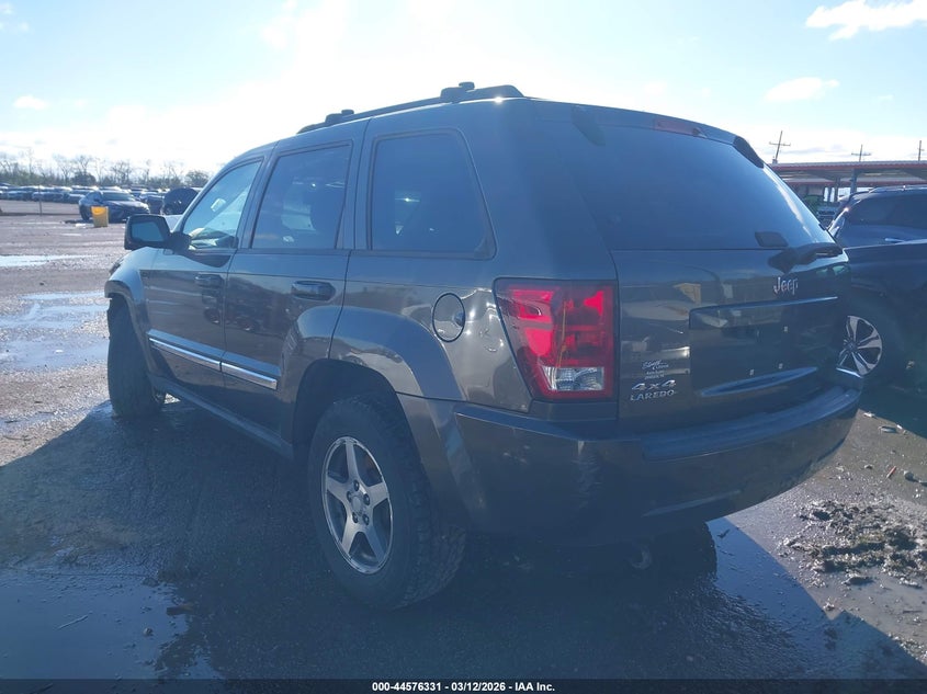 2006 Jeep Grand Cherokee Laredo
