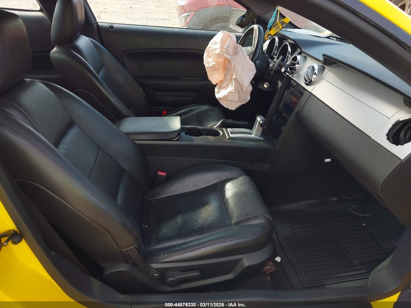 2006 Ford Mustang V6