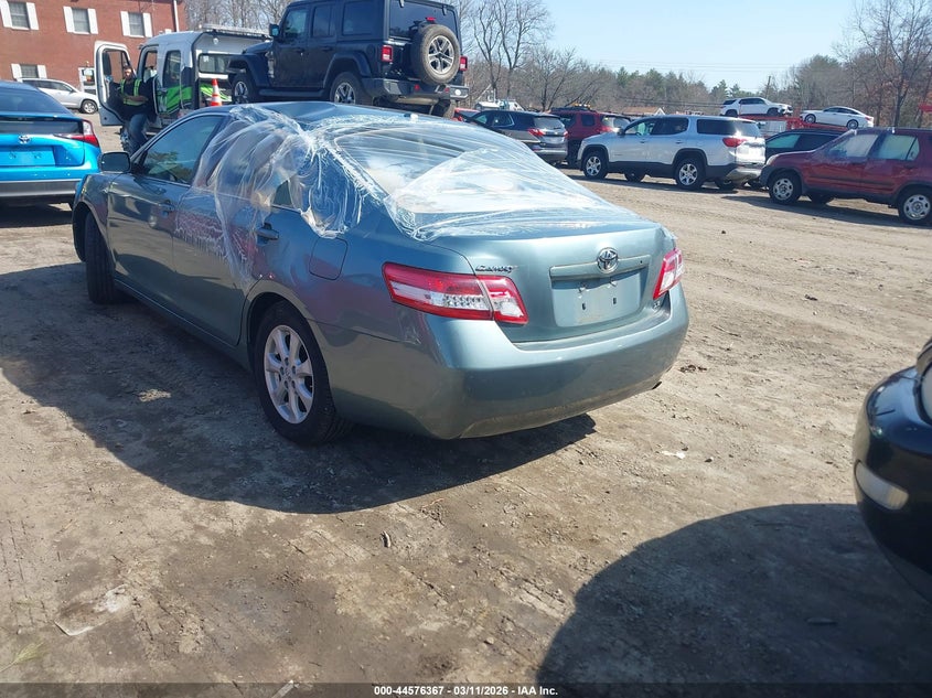 2011 Toyota Camry Le