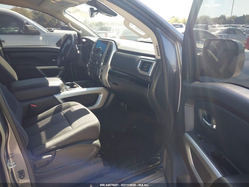 2021 Nissan Titan Sv 4X4