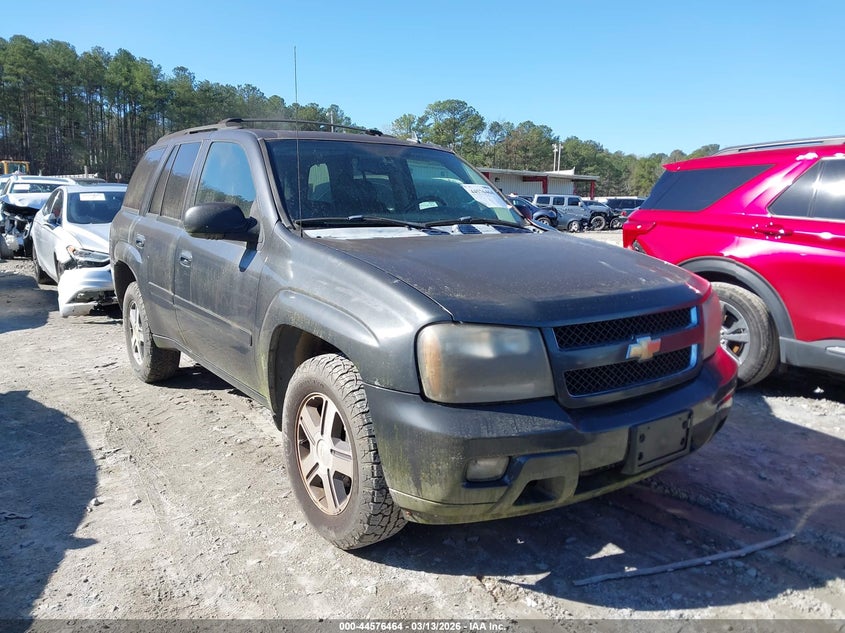 1GNDT13S272214747 CHEVROLET TRAILBLAZER Photo 1