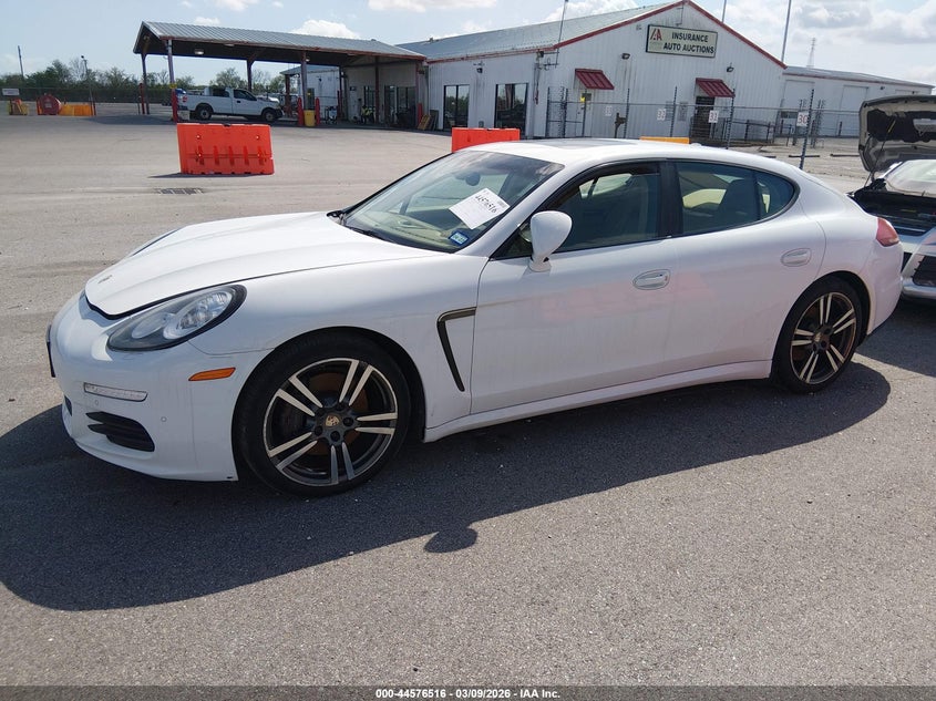 2015 Porsche Panamera 4