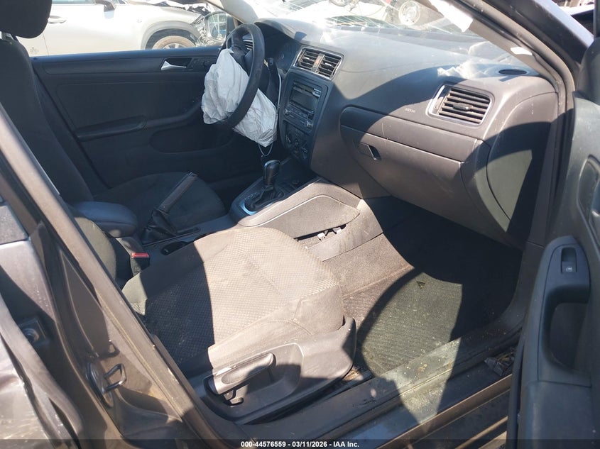 2013 Volkswagen Jetta 2.0L S