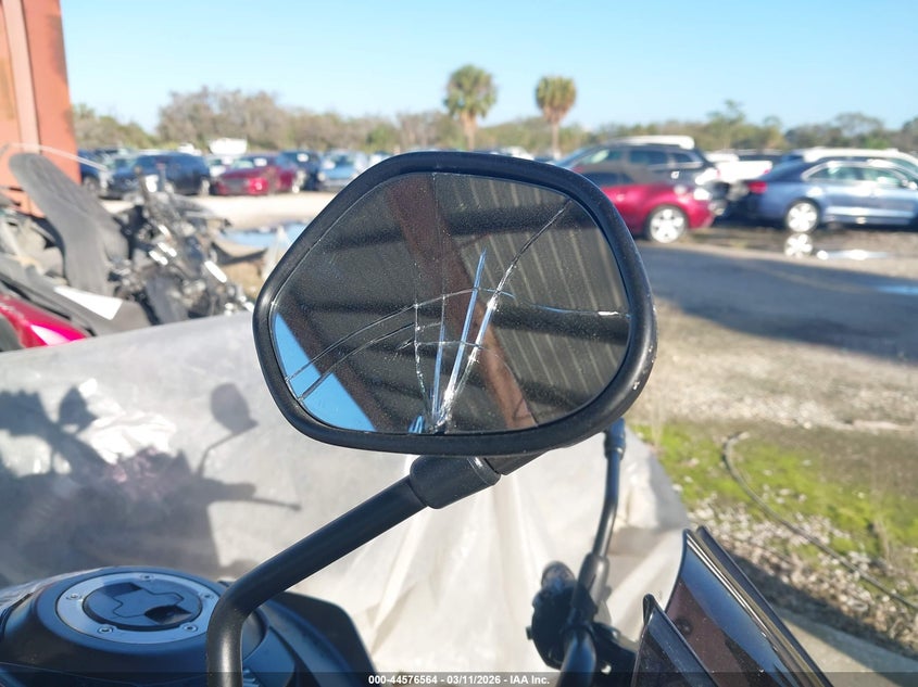 2018 Suzuki Gsx-S750 M/Z VIN: JS1C533D2J2100664 Lot: 44576564