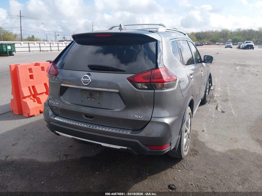 2018 Nissan Rogue Sv