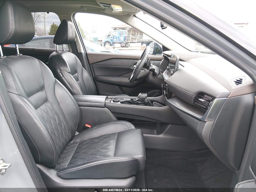 2021 Nissan Rogue Platinum Intelligent Awd