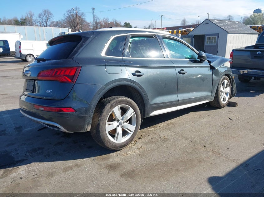 2018 Audi Q5 2.0T Premium/2.0T Tech Premium