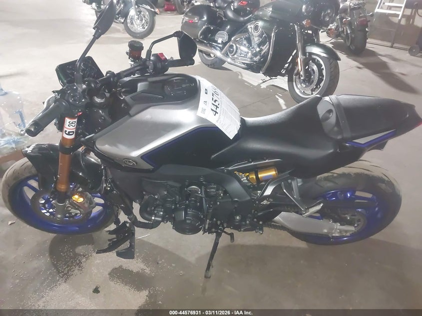 2025 Yamaha Mt09 Sp VIN: JYARN95E0SA001675 Lot: 44576931