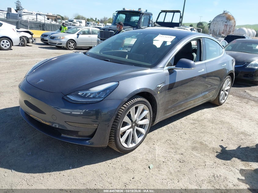 2018 Tesla Model 3 Long Range/Mid Range