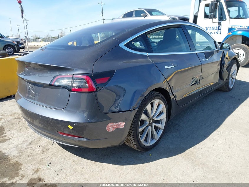 2018 Tesla Model 3 Long Range/Mid Range