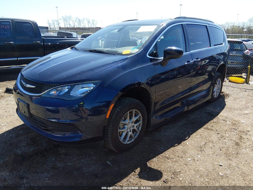 Vin: 2c4rc1dg0lr145044, lot: 45073903, chrysler voyager lxi 20202