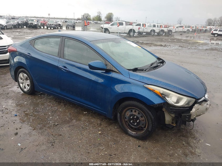 2016 HYUNDAI ELANTRA SE