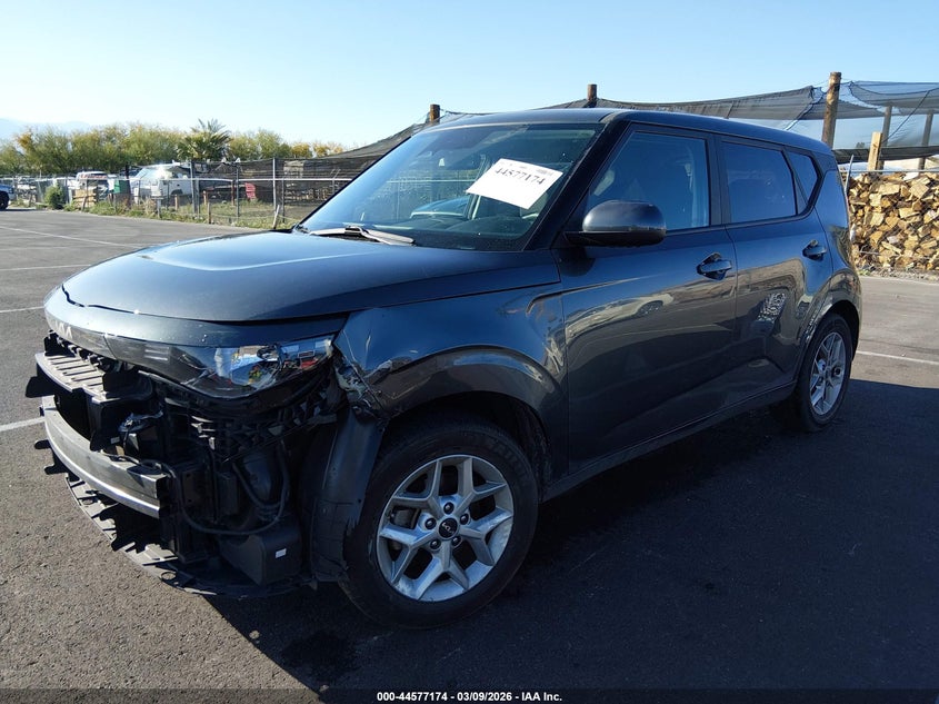 2023 Kia Soul Lx