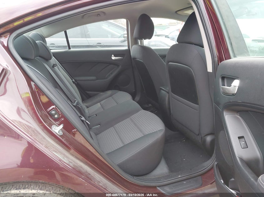 VIN 3KPFL4A74HE123789 2017 KIA FORTE LX