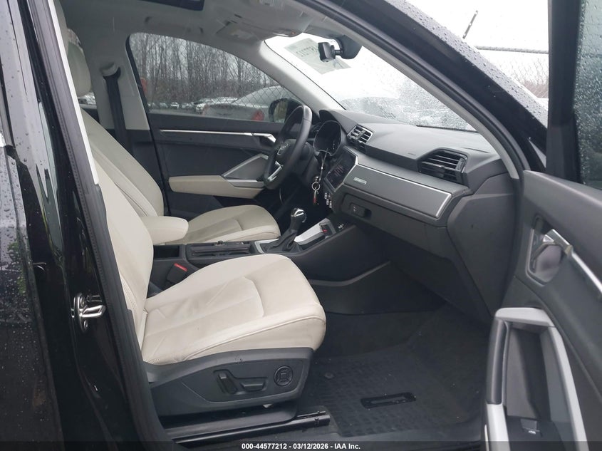 2022 Audi Q3 Premium 40 Tfsi Quattro Tiptronic