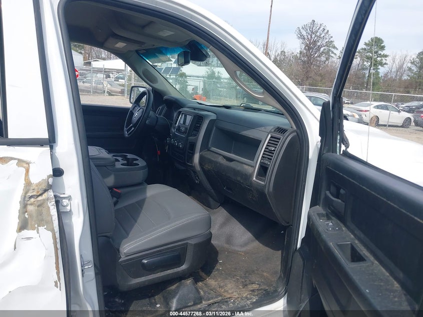 2019 Ram 1500 Classic Tradesman 4X4 6'4 Box